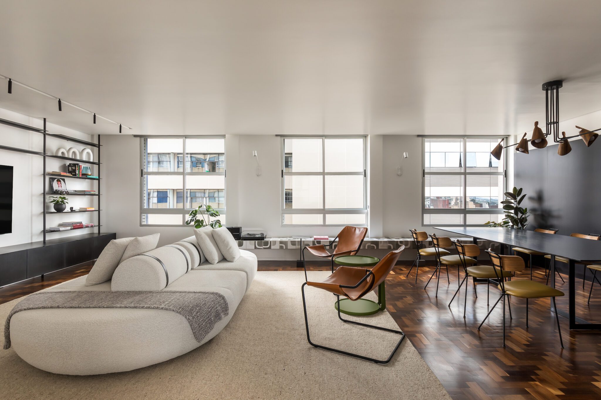 04_Apartamento_Parana_sofa_em_ilha